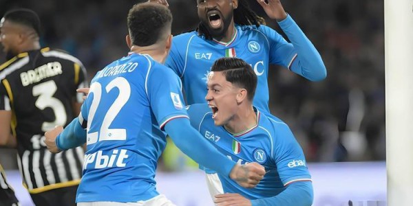 欧冠淘汰赛对抗升级，战术比拼进入开云高难度阶段