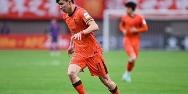 超越李金羽！20岁国足新星在法甲连场破门，消息被指纯属虚构