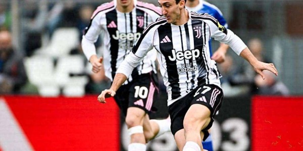 意甲大冷门！尤文图斯0-2科莫，升班马创造历史