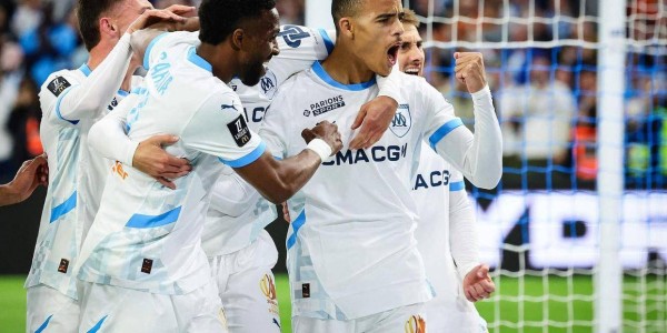 法国超级决赛！巴黎对阵马赛，谁能拿下赛季首个冠军？